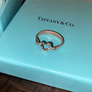 Tiffany & Co Elsa Peretti heart ring